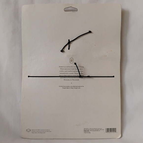 Outdoors Garden Decor Grey & White "Digging in the Garden" Round Aluminum Sign - Picture 8 of 11